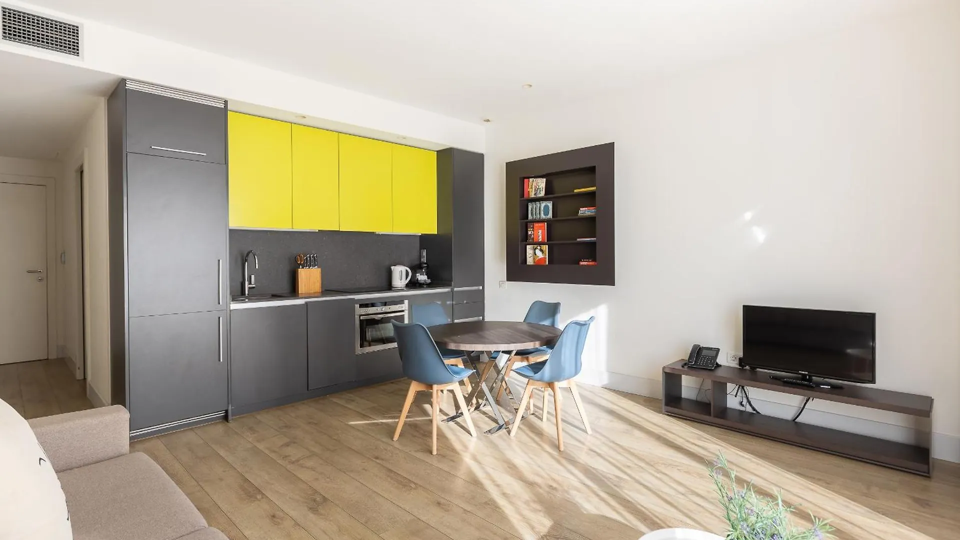Cosmo Apartments Passeig De Gracia Барселона Испания