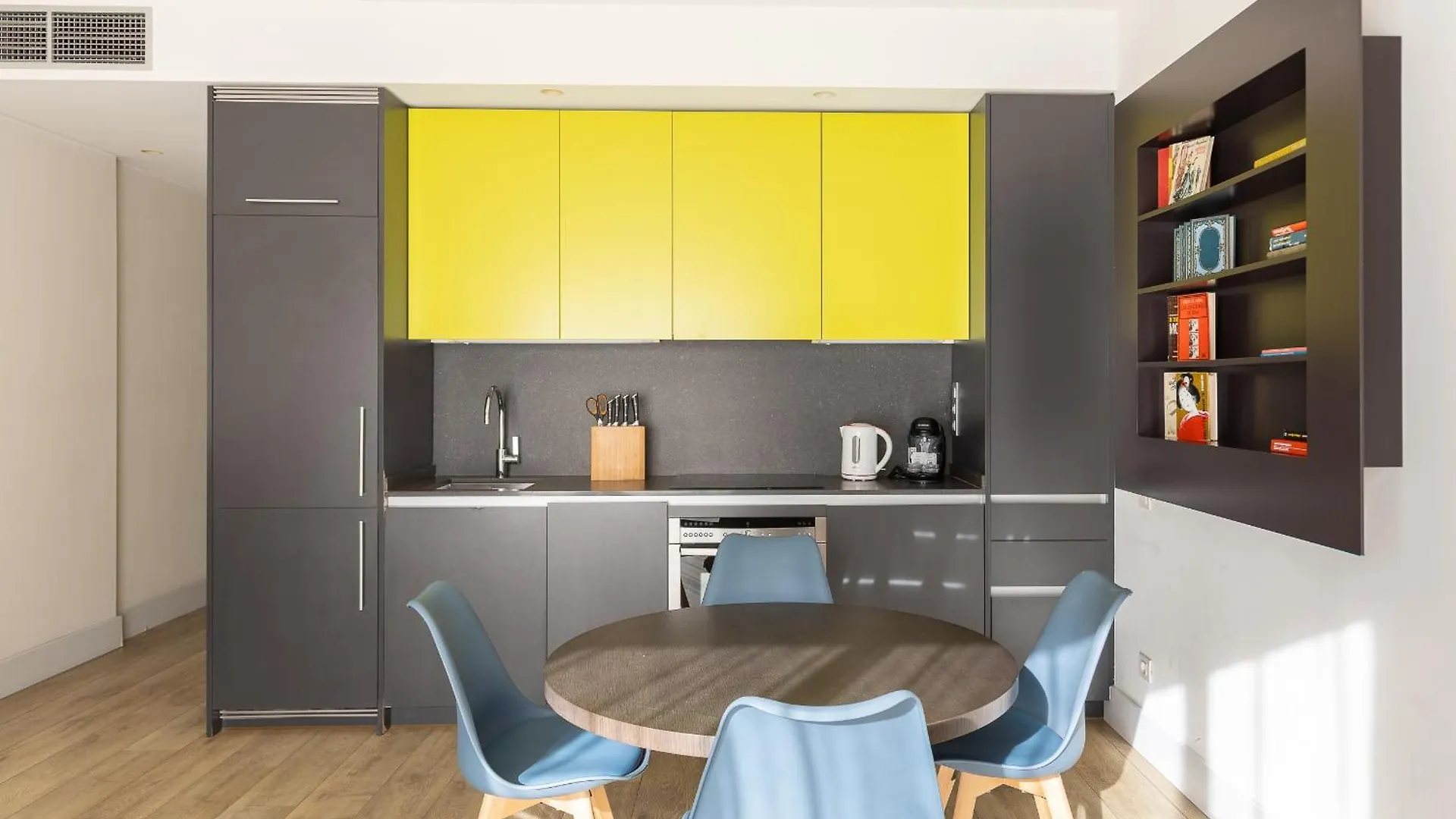 Cosmo Apartments Passeig De Gracia Барселона Испания