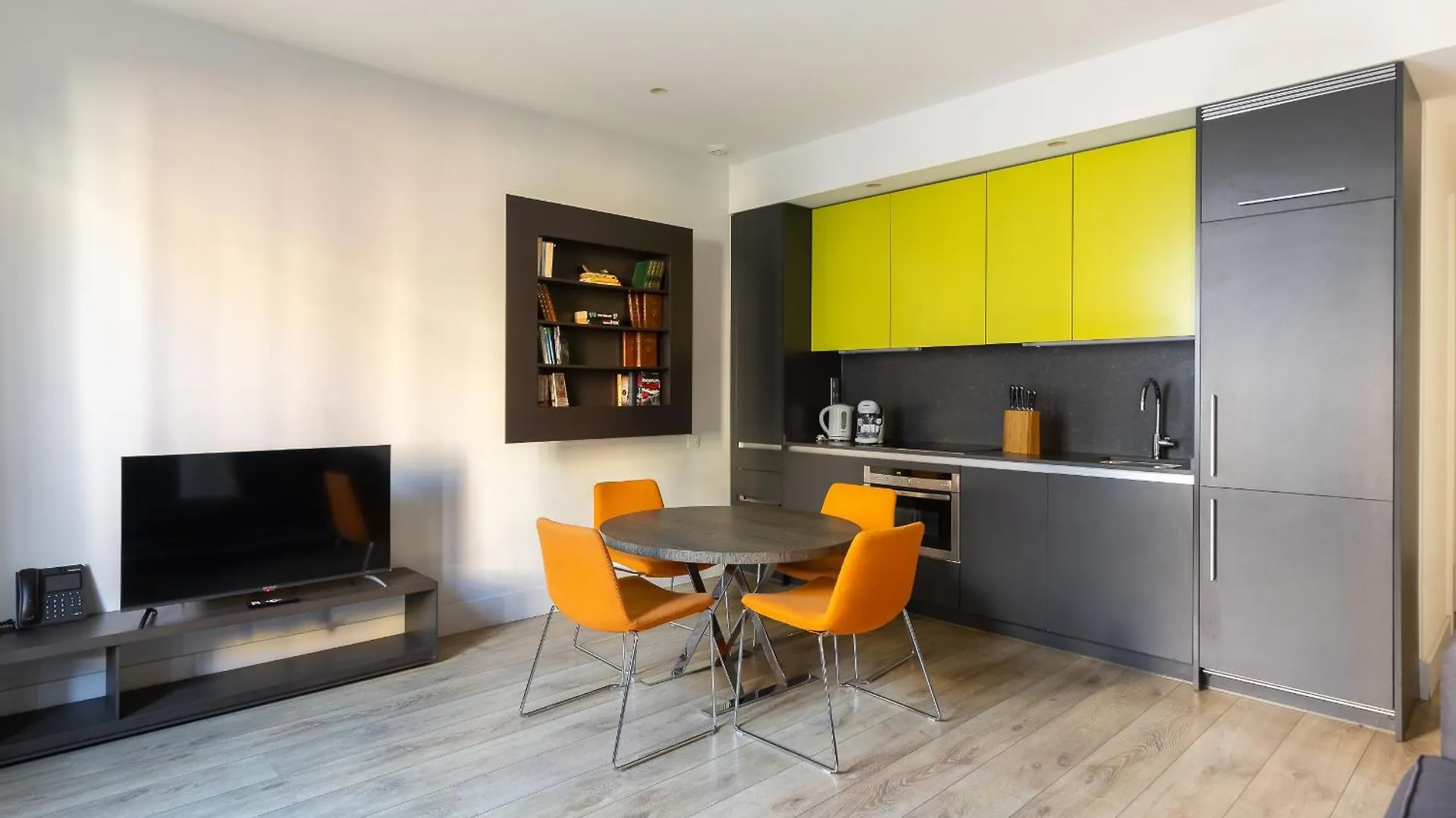 Cosmo Apartments Passeig De Gracia Барселона 0*,  Испания
