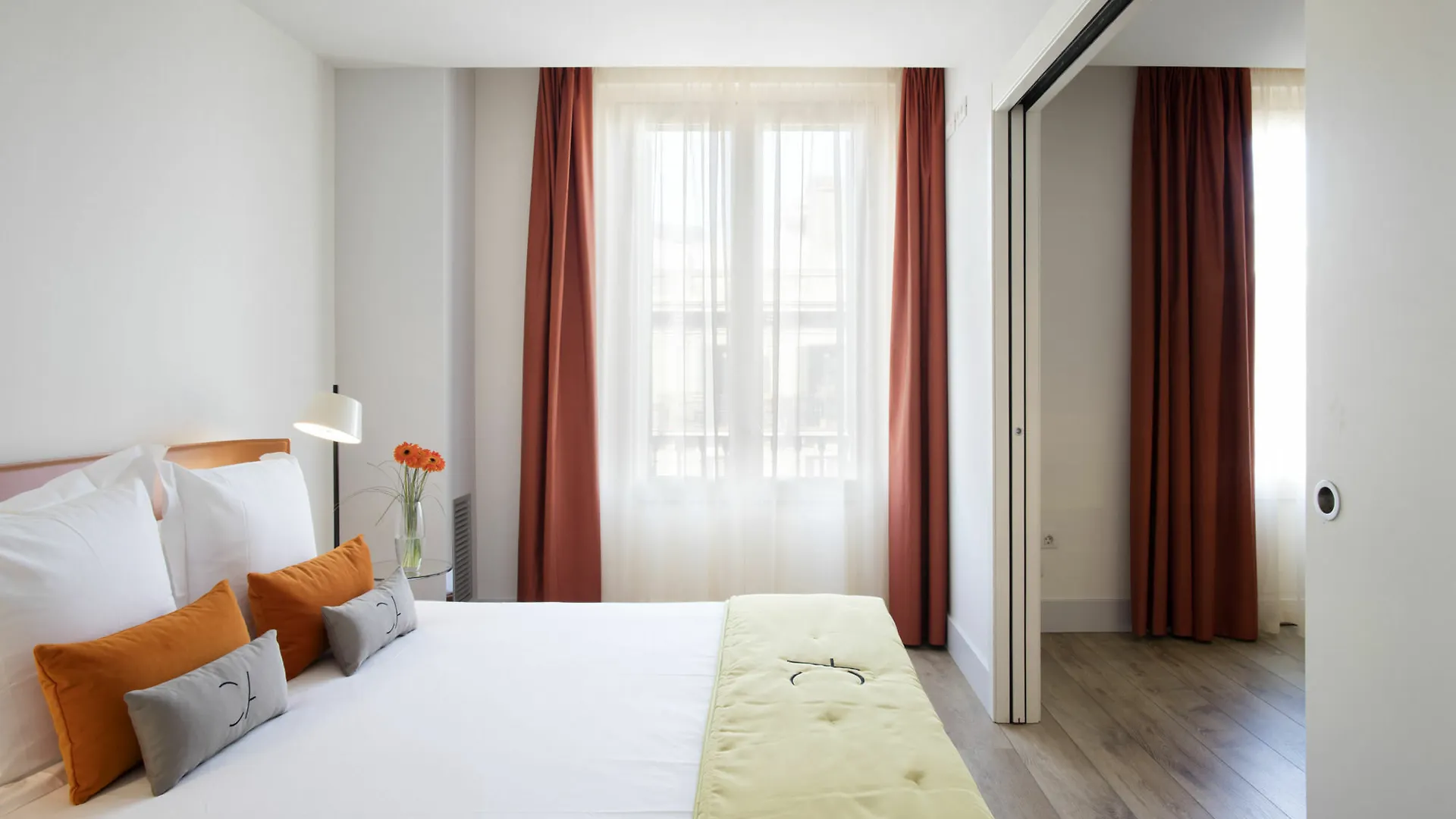 Cosmo Apartments Passeig De Gracia Барселона Испания