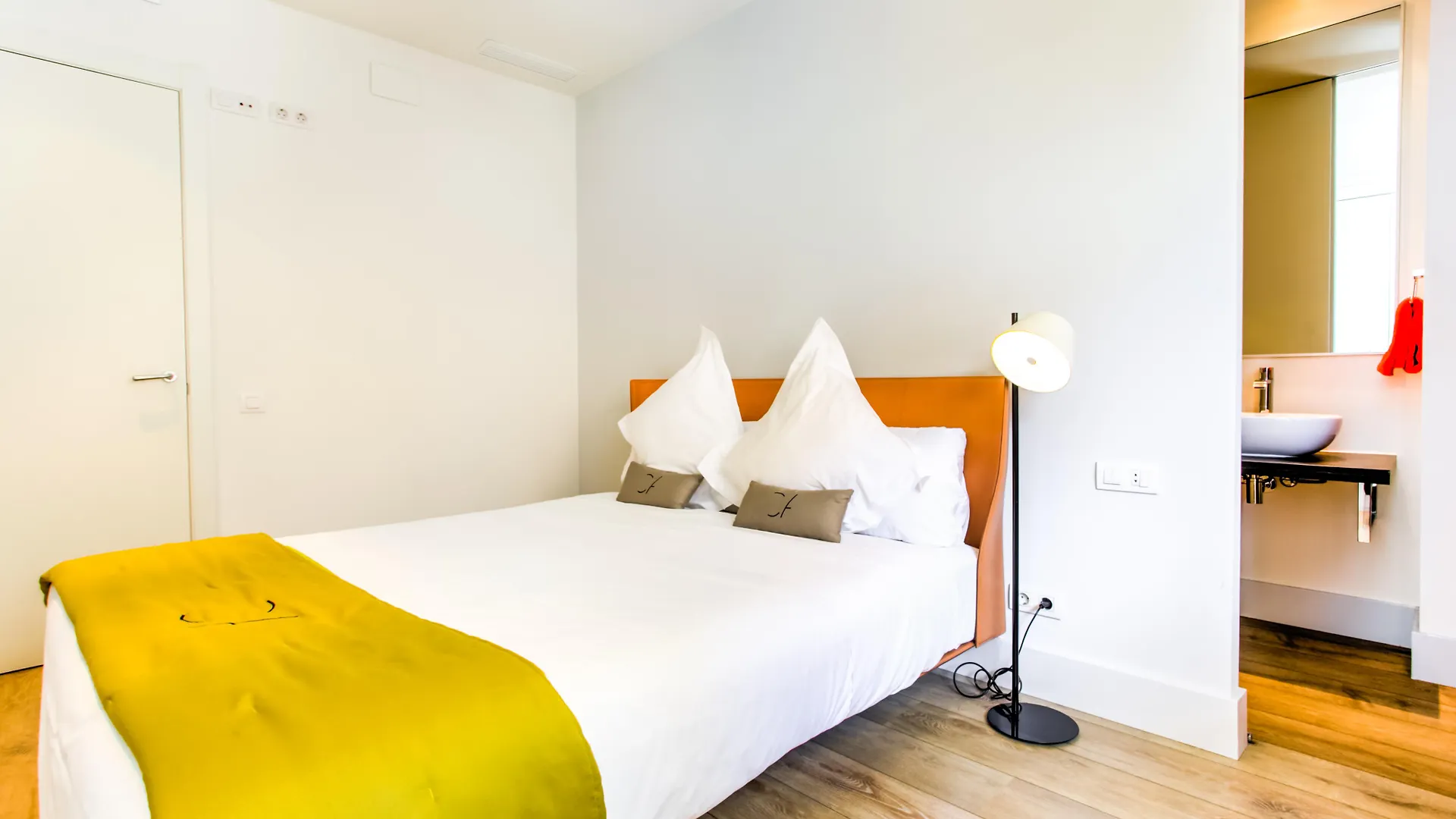 Cosmo Apartments Passeig De Gracia Barcelona Spain